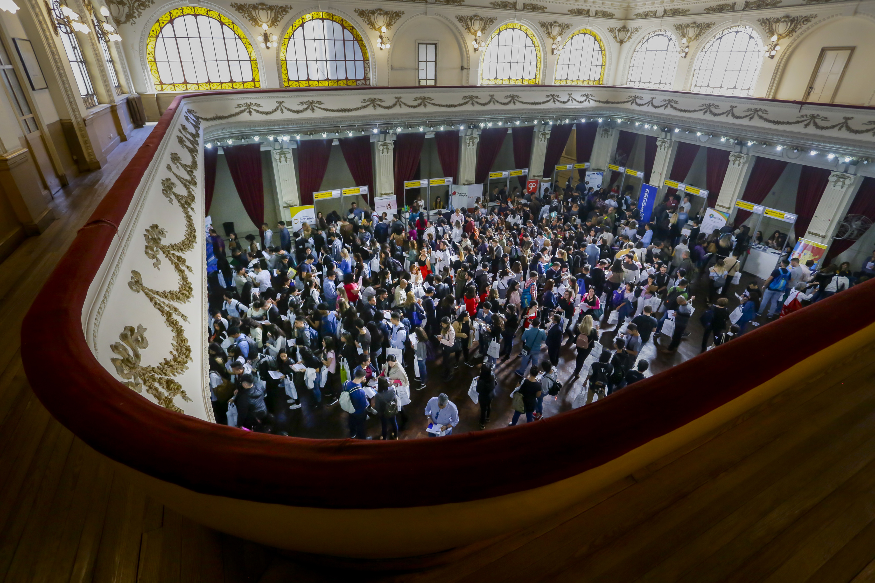 La Expo Empleo Barrial estuvo en el barrio de Caballito