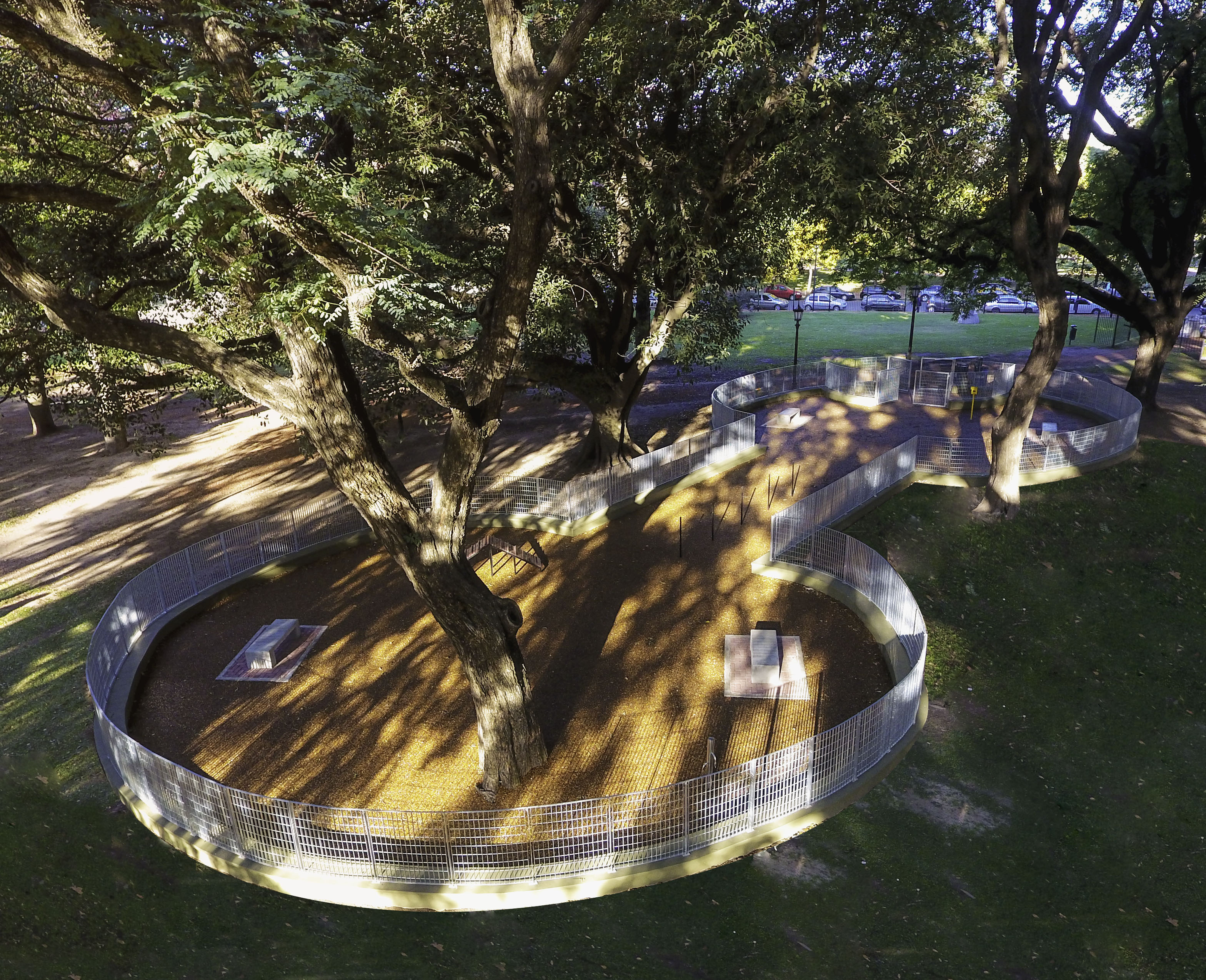 La Ciudad renovó el canil de la Plaza República de Chile, en Palermo