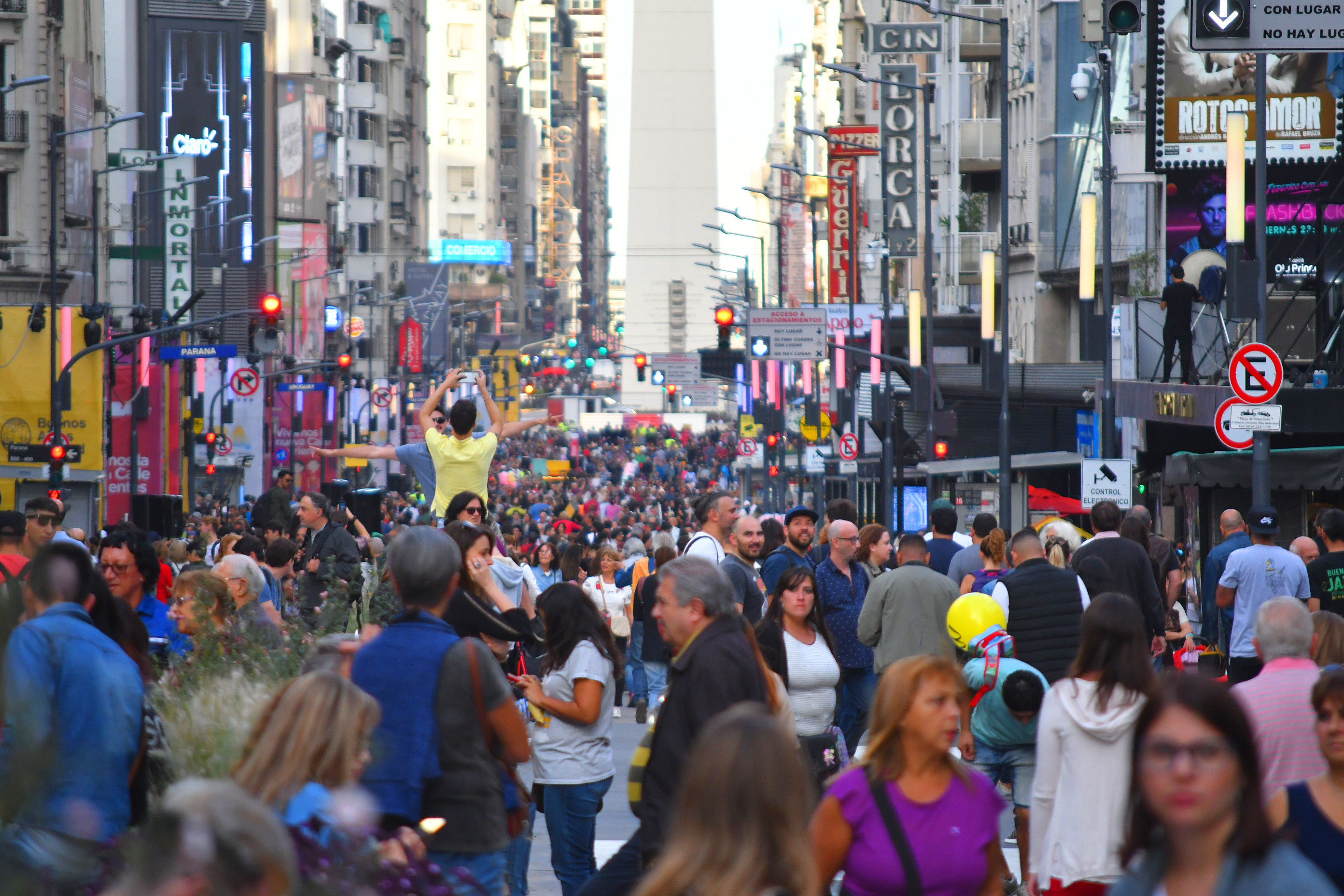 Más de 180 mil porteños disfrutaron de la gran fiesta en la avenida más emblemática de la Ciudad