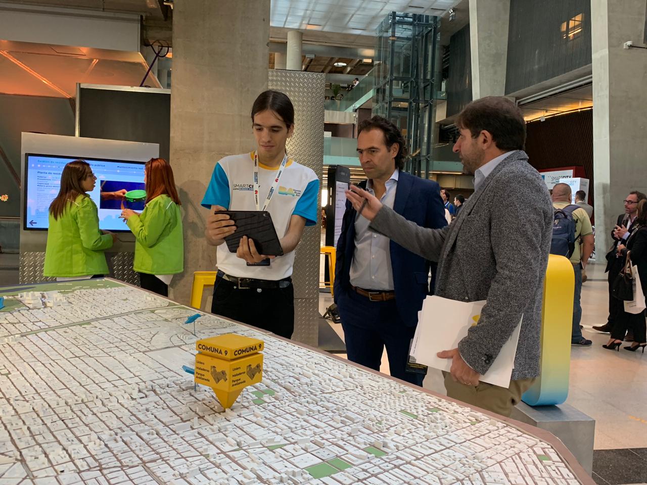 El alcalde de Medellín participó de la Smart City Expo