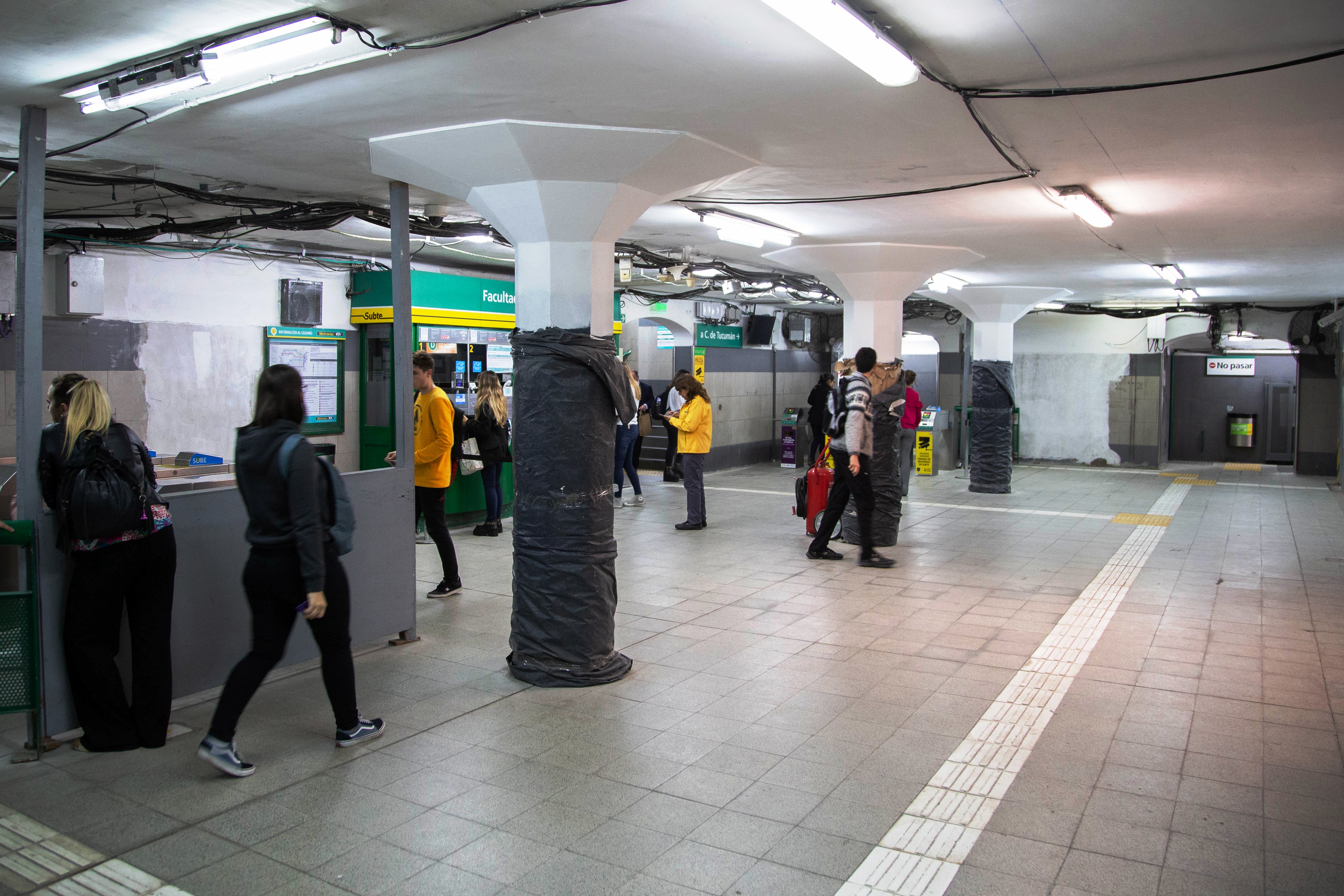 La estación Facultad de Medicina ya presta servicio todos los días