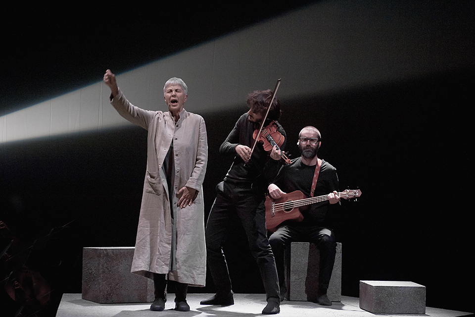 Occident express, en la temporada internacional del Complejo Teatral