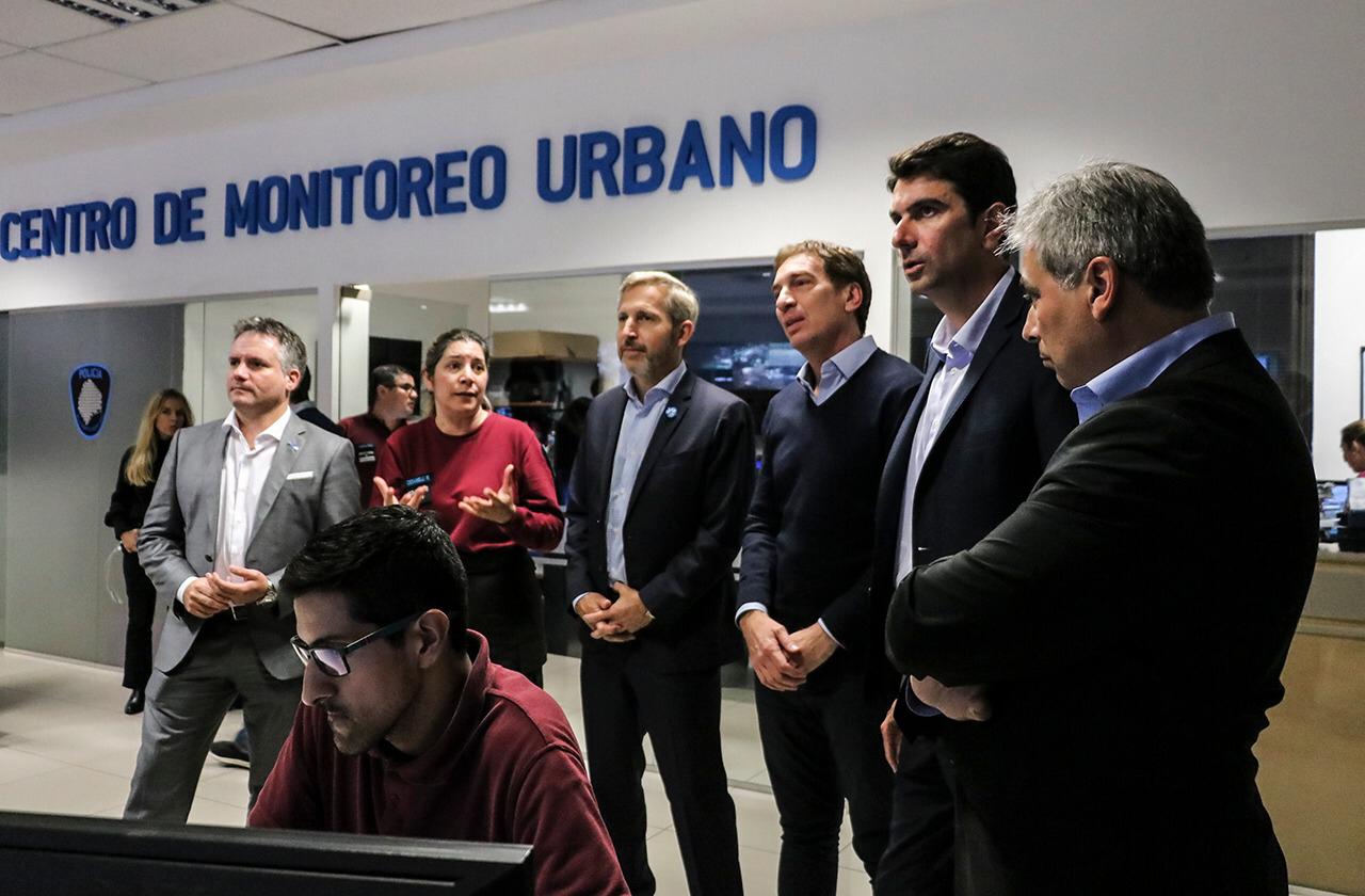 Santilli mostró a Frigerio el funcionamiento del Sistema de Reconocimiento Facial de Prófugos