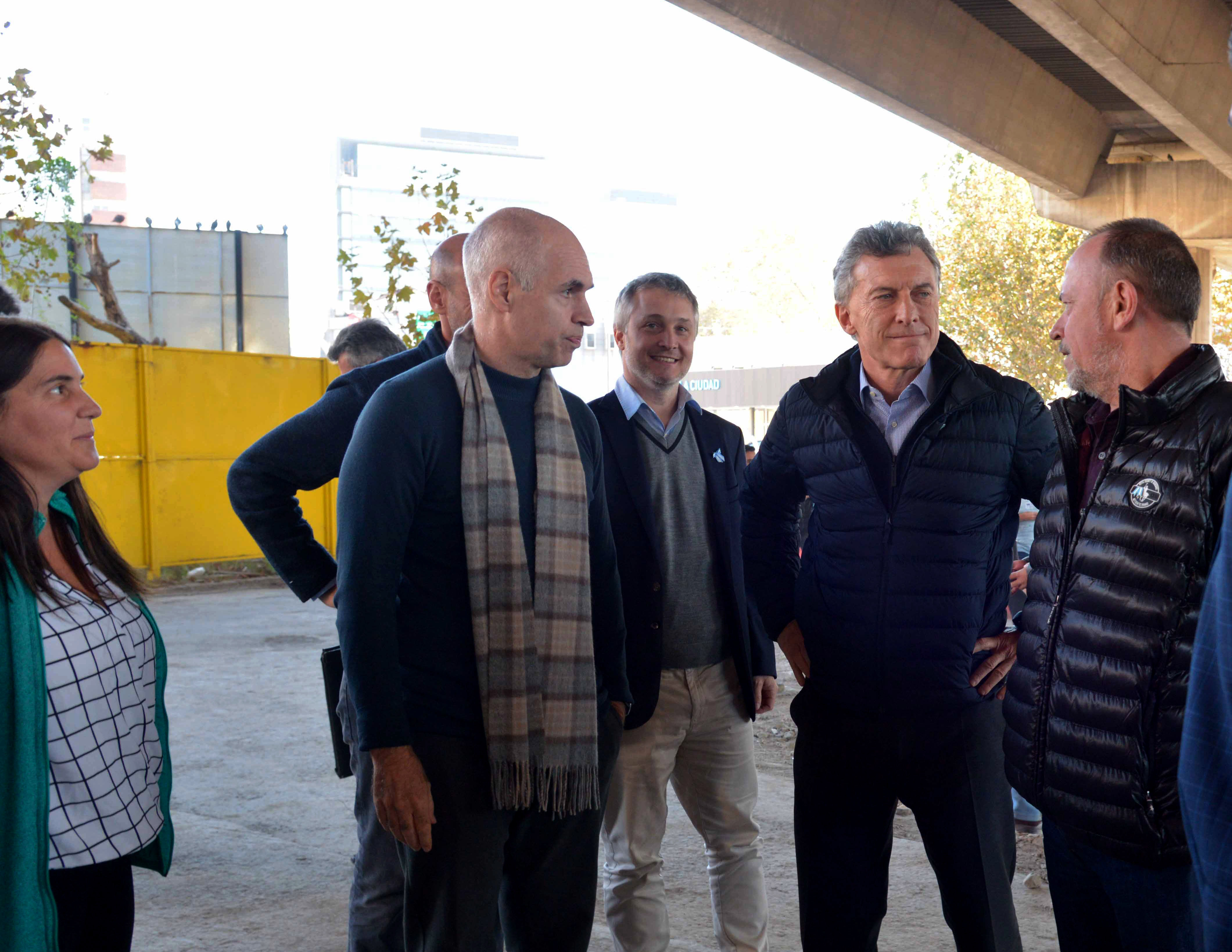 Macri y Rodríguez Larreta compartieron un asado de obra con los trabajadores
