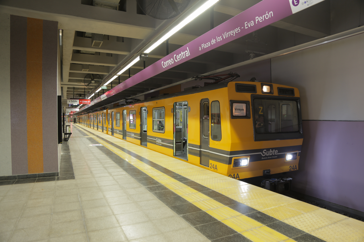 Inauguramos las estaciones Correo Central, Catalinas y Retiro de la Línea E