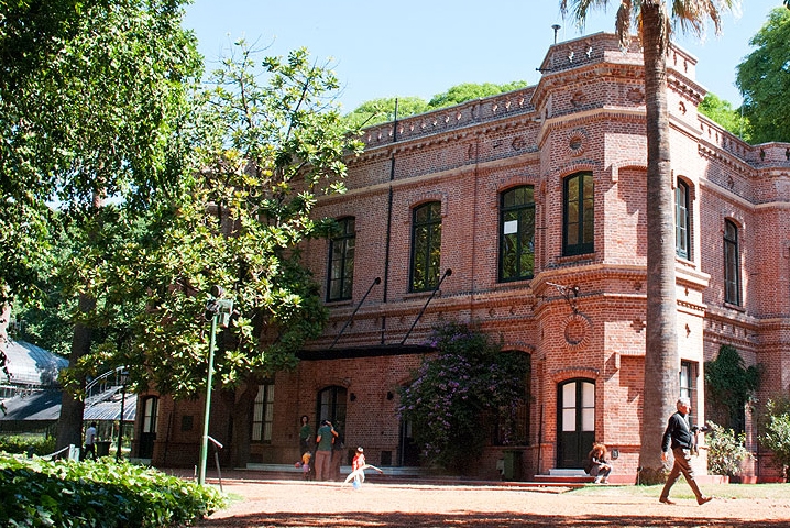 Rincones porteños para conocer caminando