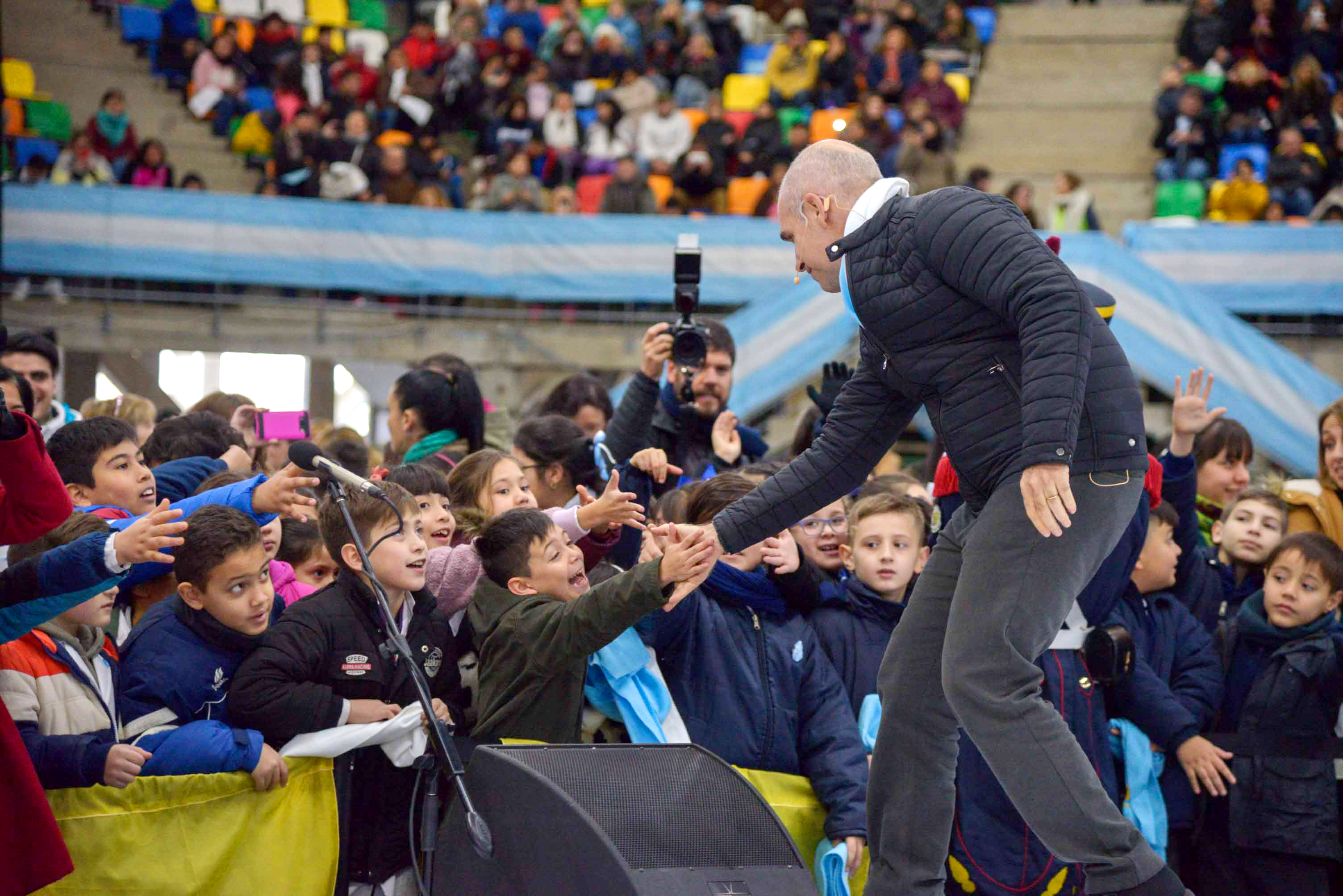 El Jefe de Gobierno porteño participó junto a 4.700 alumnos de la Promesa a la Bandera 