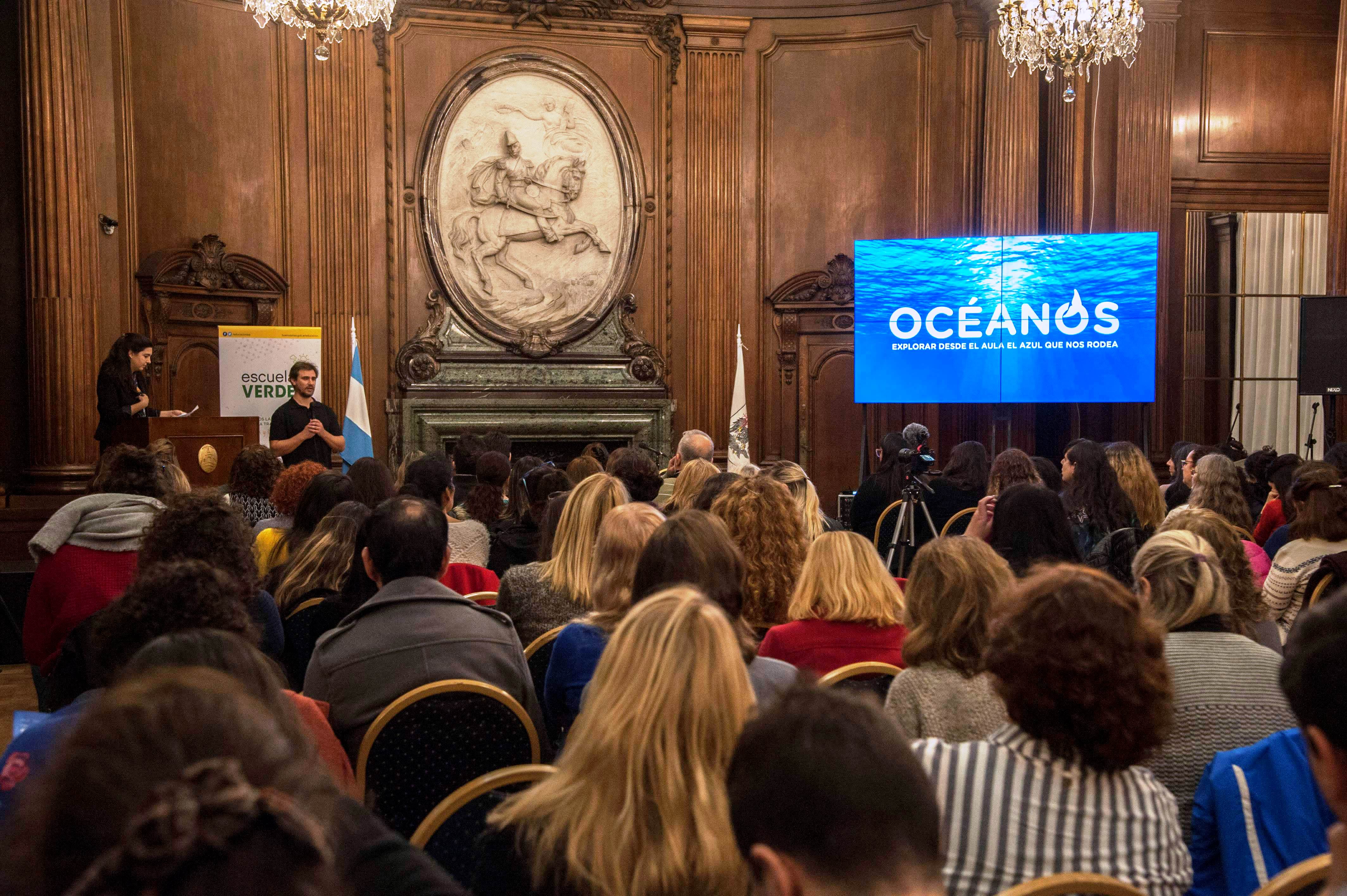 Más de 180 docentes participaron del Seminario sobre los Océanos