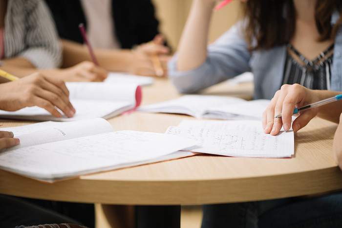 Llamado a Concurso para Becas de Investigación, Becas de Capacitación y Becas de Salud Pública 2019