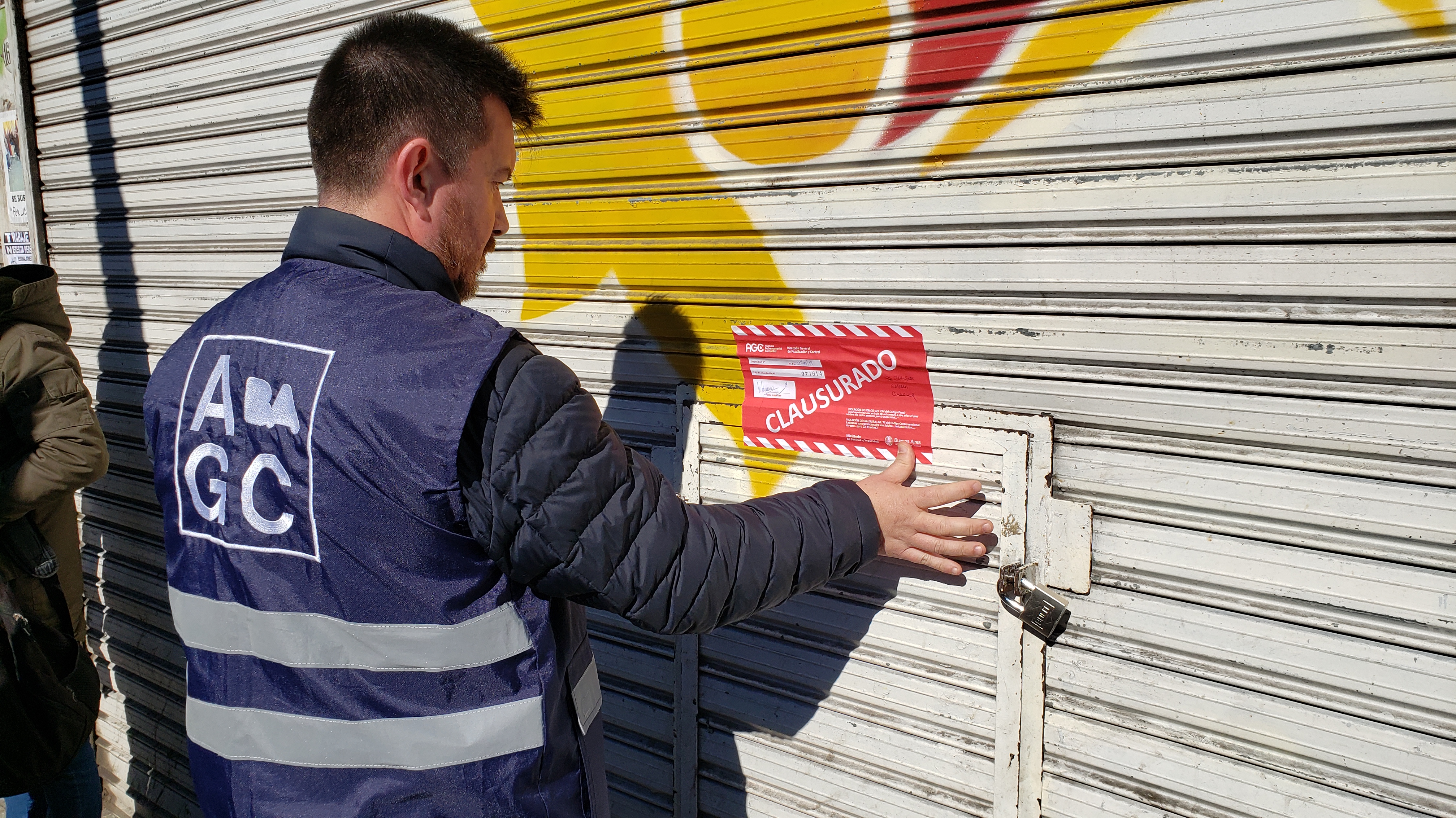Múltiples clausuras en Liniers