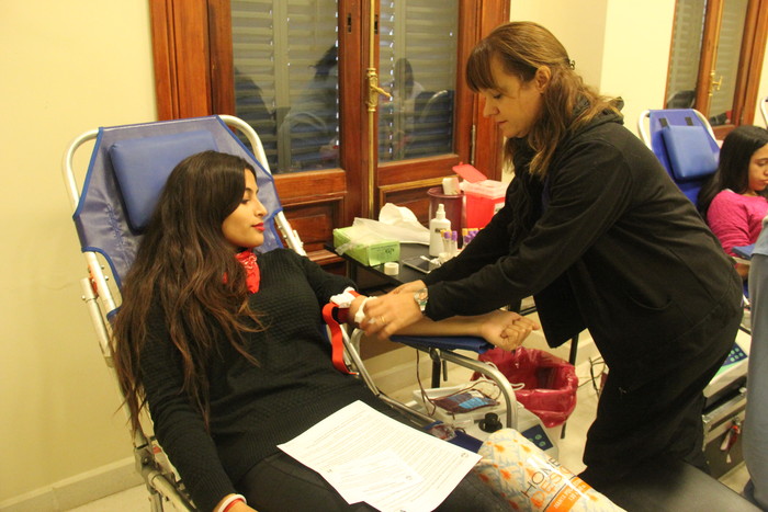 Jornada de donación voluntaria de sangre en la Facultad de Odontología de la UBA