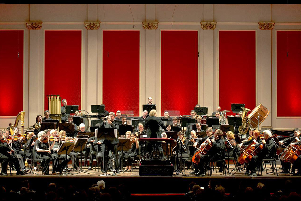 El Teatro Colón transmitirá en vivo los conciertos de la Orquesta Filarmónica 