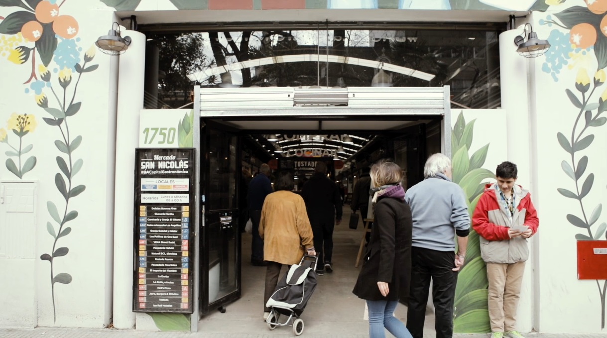 El Mercado San Nicolás suma concurrencia