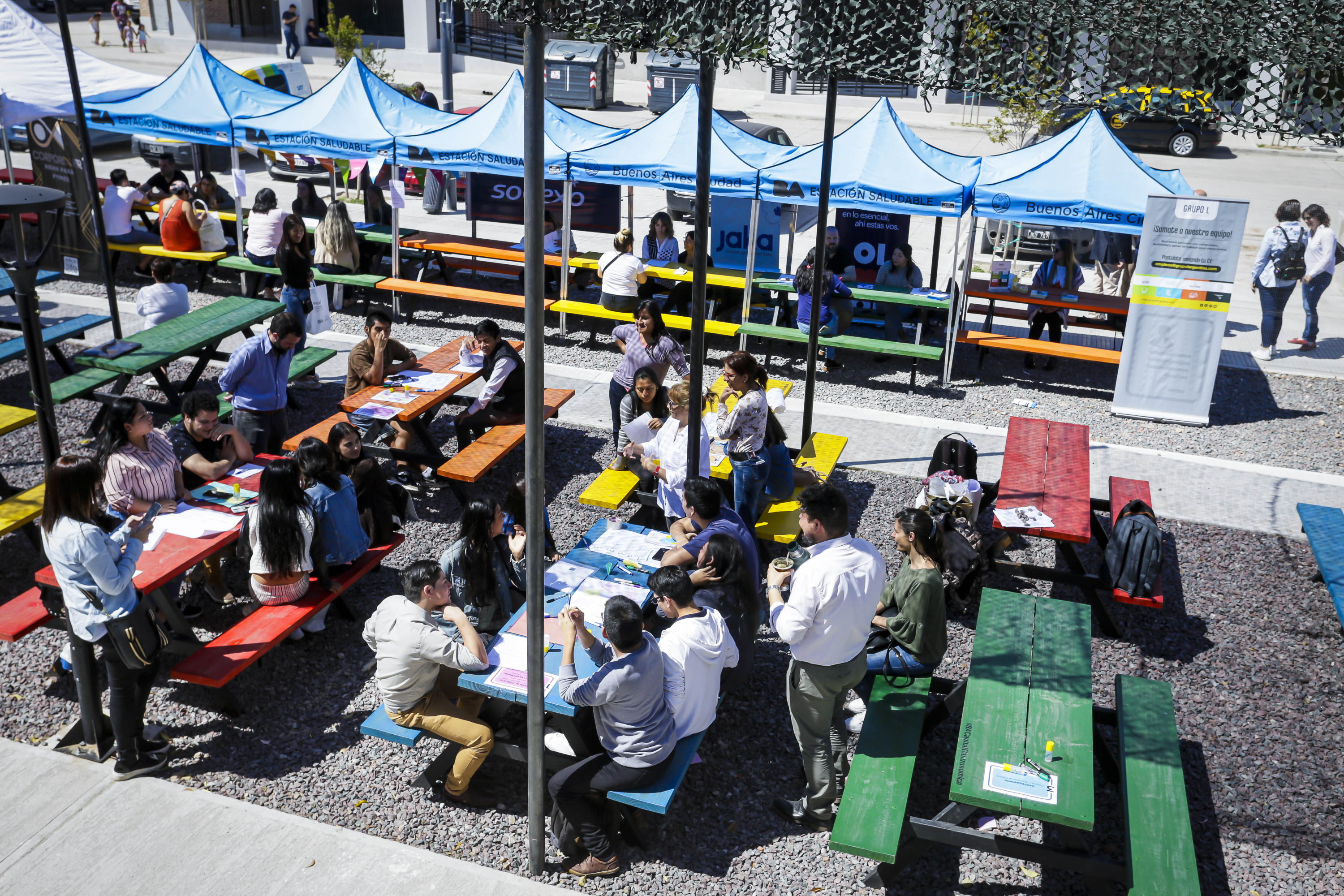 Expo Empleo Barrial en Rodrigo Bueno