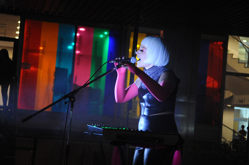 Continúa Noviembre Electrónico en el Cultural San Martín