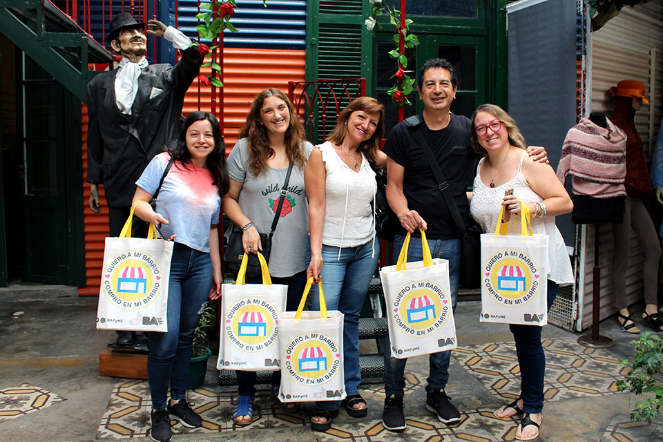 Los Talleres de Vidrieras recorrieron diferentes Centros Comerciales Abiertos de la Ciudad
