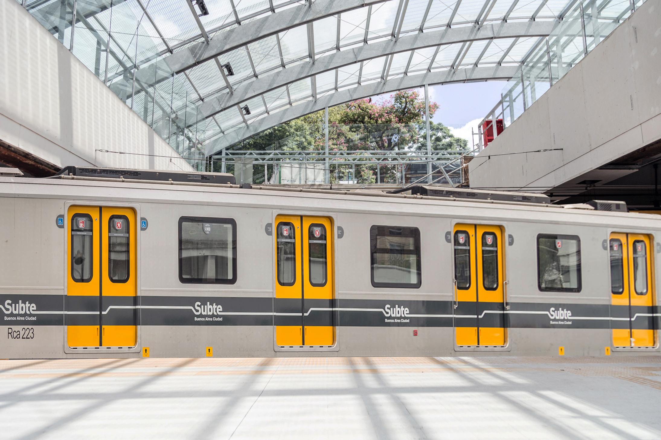 La Línea C del subte permanece cerrada por mejoras durante dos semanas 