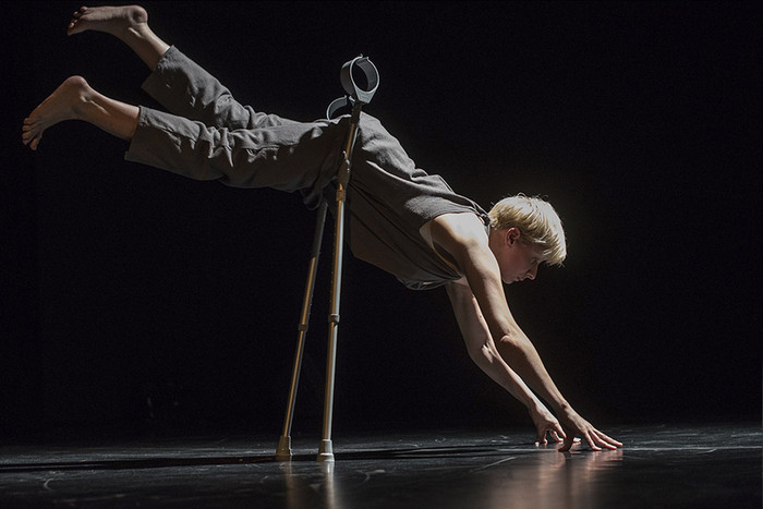 ‘Give me a reason to live, dance without borders’
