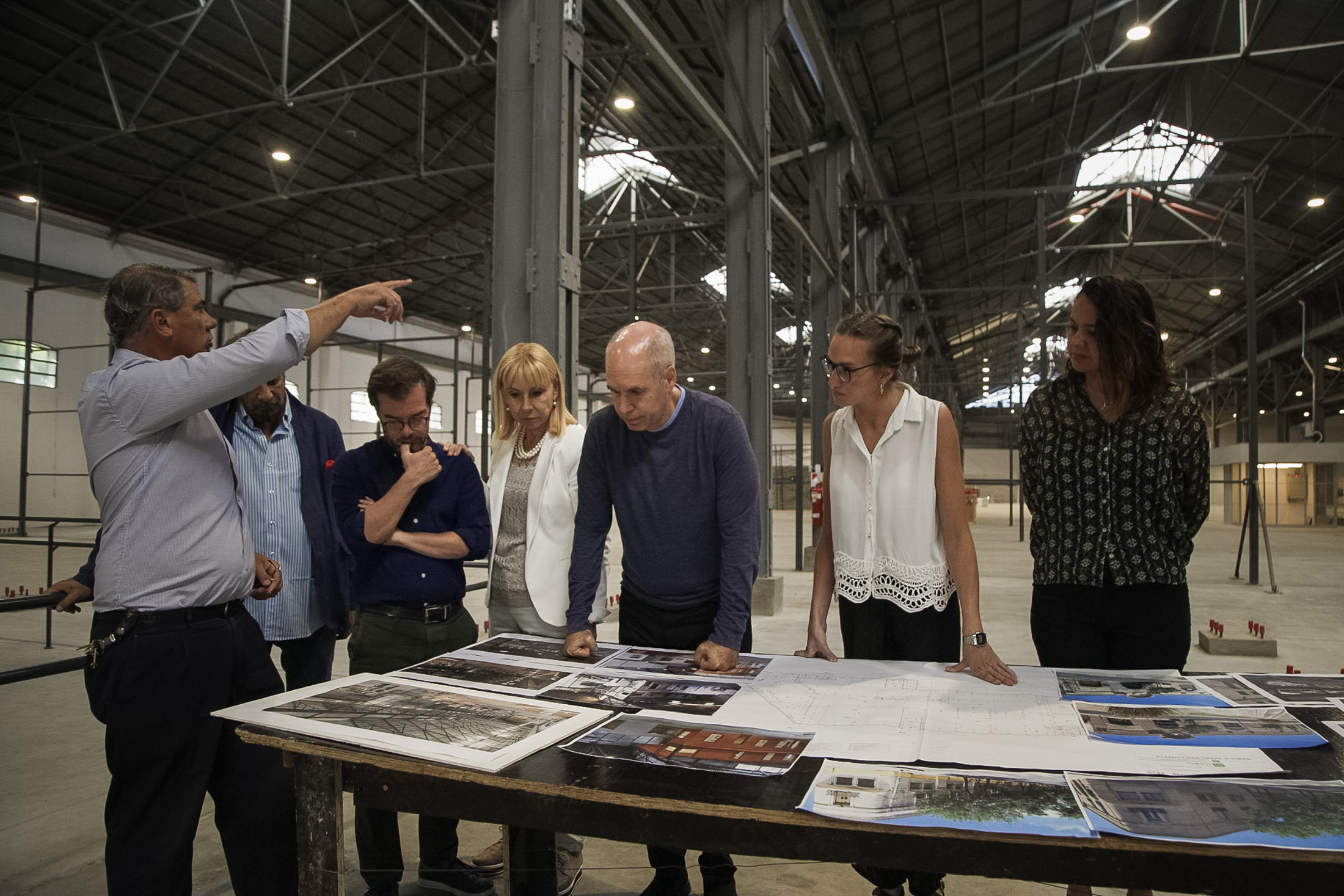 Rodríguez Larreta recorrió la futura fábrica de arte del Teatro Colón 