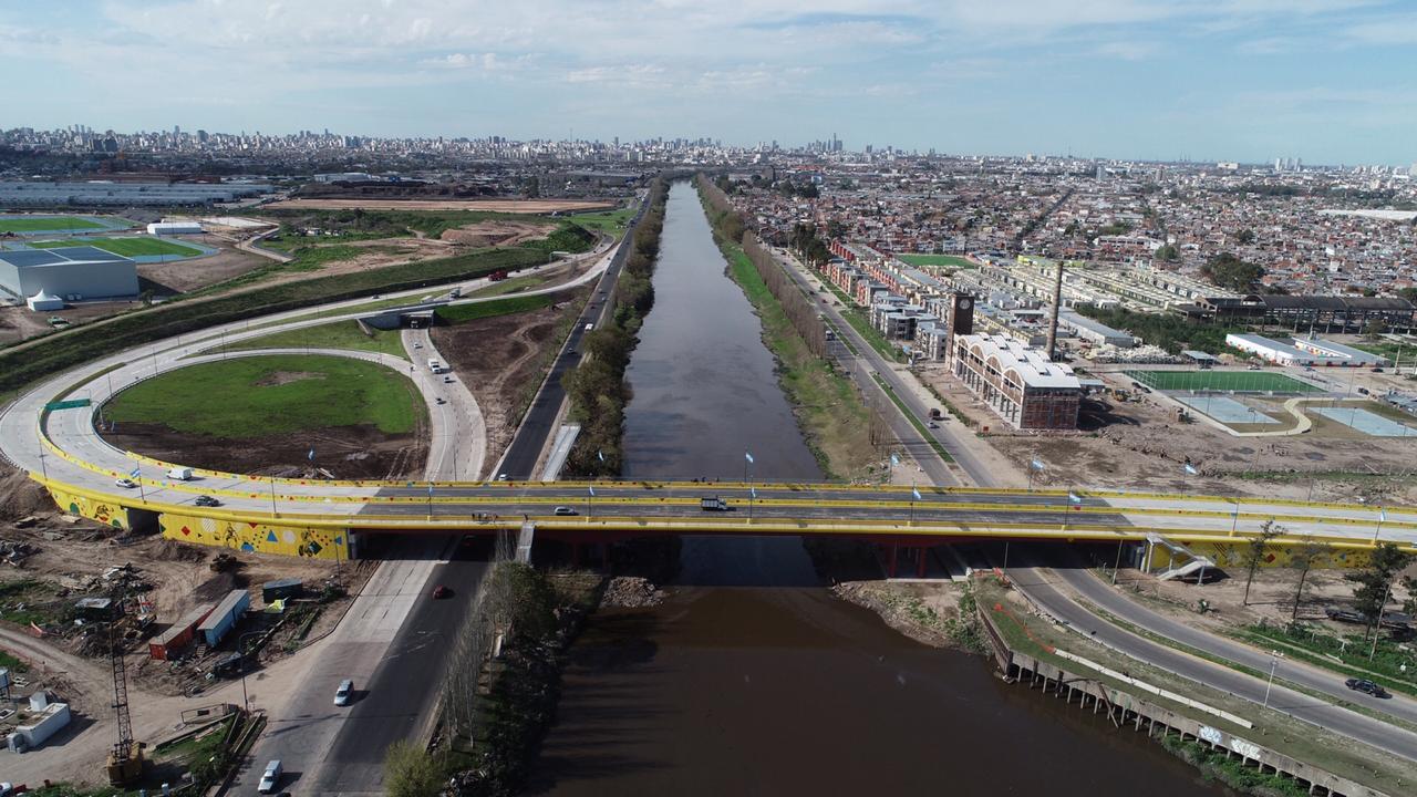 Carriles exclusivos para personal de salud y transporte de bienes esenciales