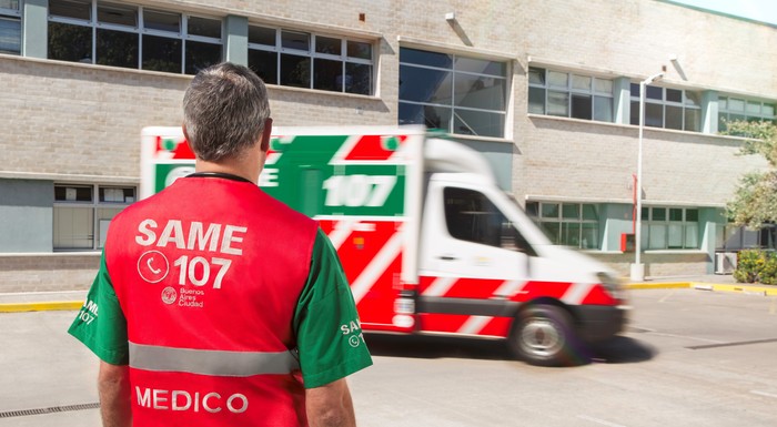 Coronavirus: 79 médicos que retornaron al país iniciaron el aislamiento obligatorio en un hotel porteño