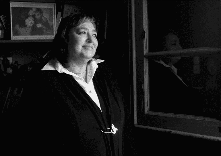 + Poesía:  “Sirena”