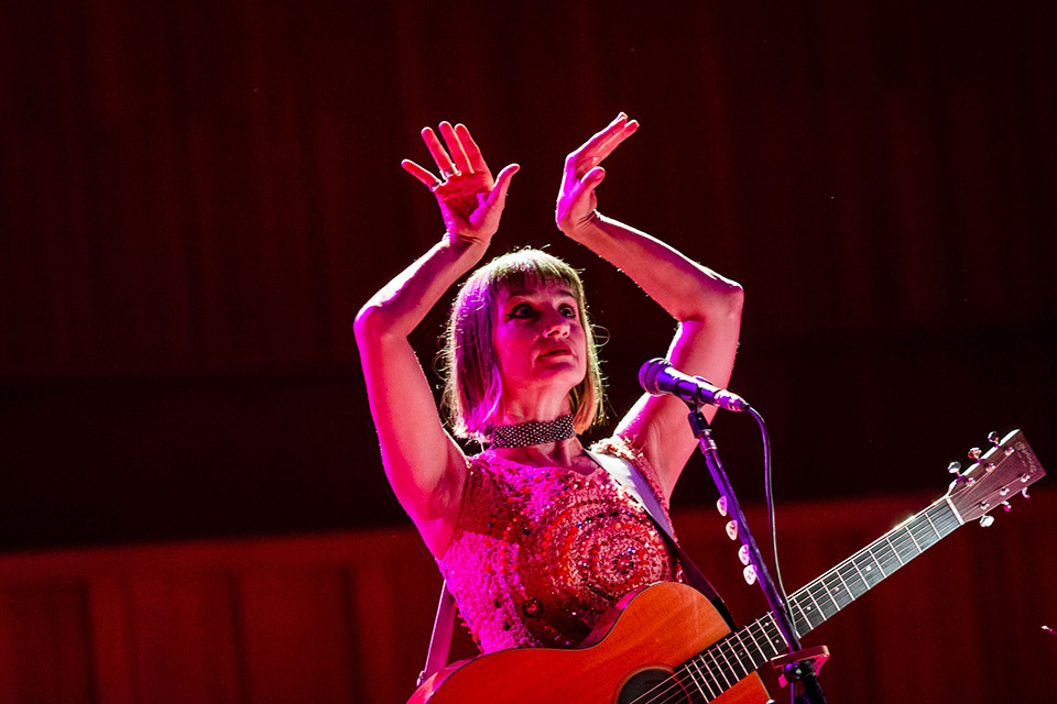 Todo lo que quieras saber de Hilda Lizarazu, está aquí