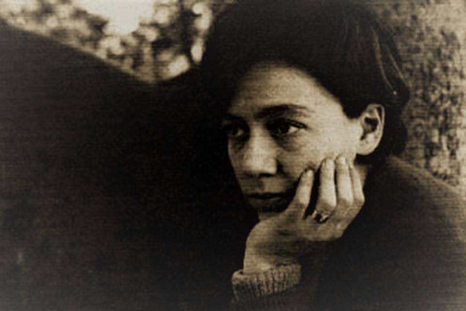 + Poesía: “Cantora nocturna”