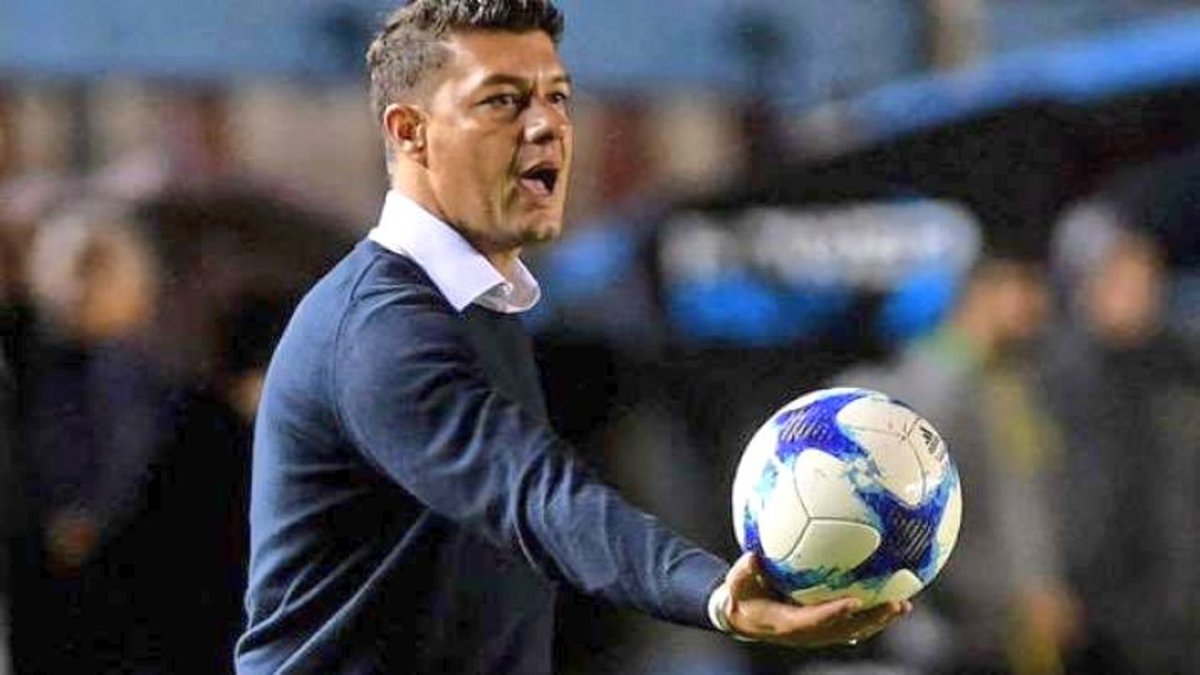 Sebastián Battaglia en "Mano a mano": "No hay nada mejor que ser jugador de fútbol"