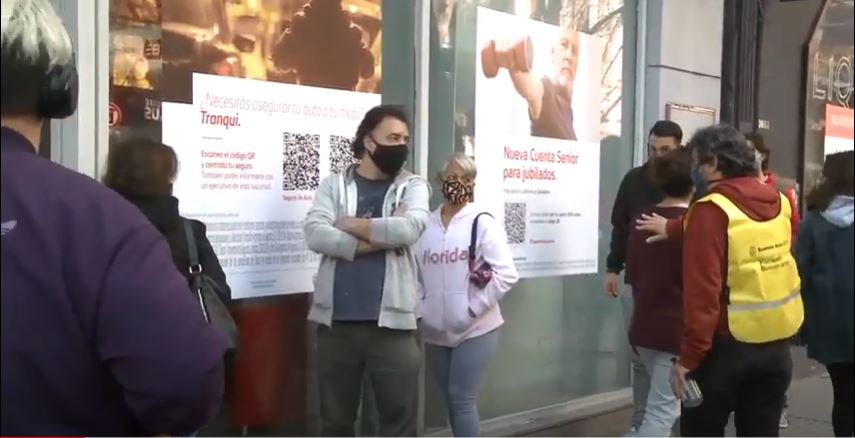 Voluntarios en acción: cuando no están al aire ponen el corazón para ayudar a los vecinos