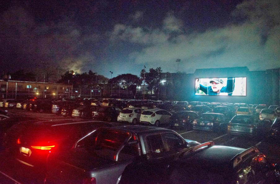 Desde eventos al aire libre y actividades online hasta apoyo económico, las mil formas que buscó la Ciudad para reactivar la cultura