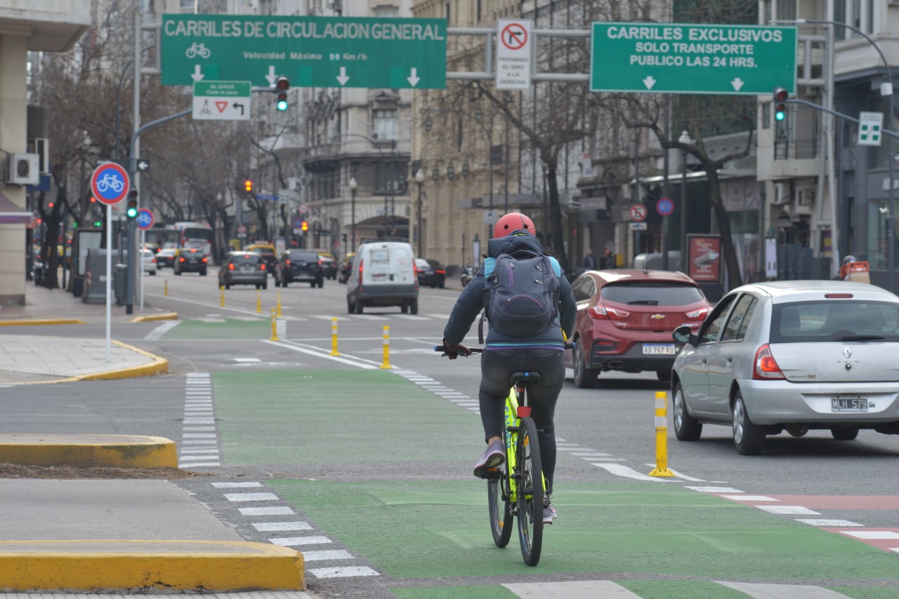 Cómo son las nuevas ciclovías en Corrientes y Córdoba