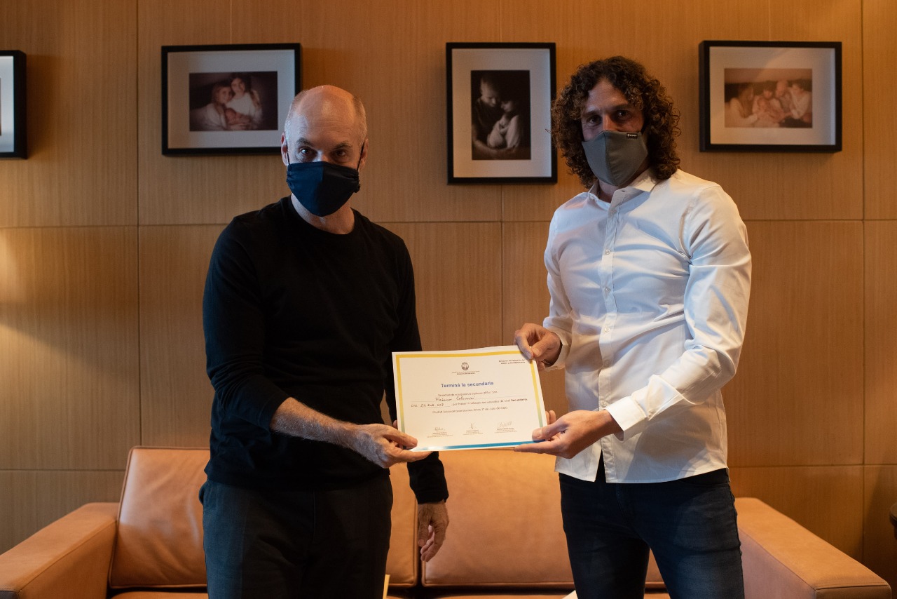 Coloccini terminó la secundaria a través del programa Adultos 2000 