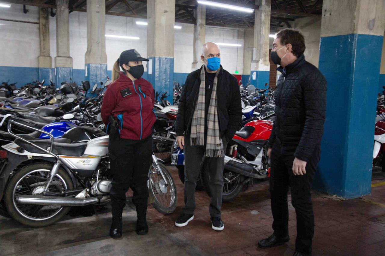La Ciudad supervisó el funcionamiento del programa de compactación de motos secuestradas