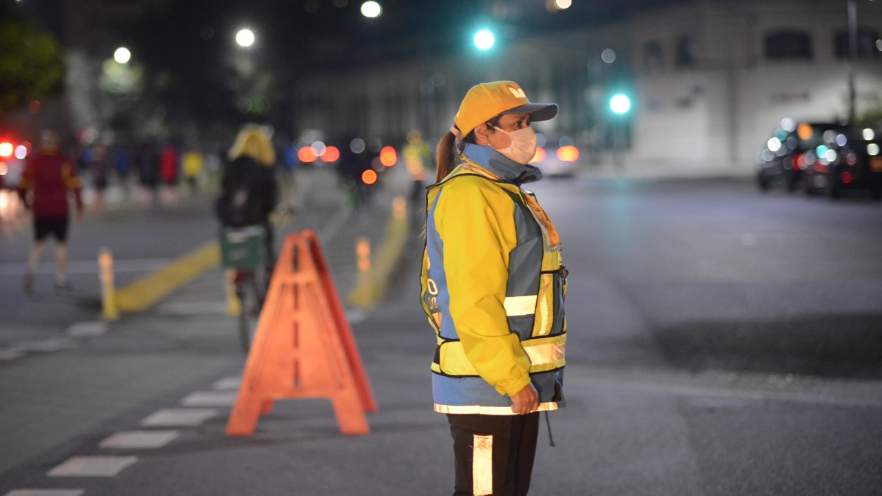 Se realizan capacitaciones con contenidos de seguridad vial a vendedores de motos