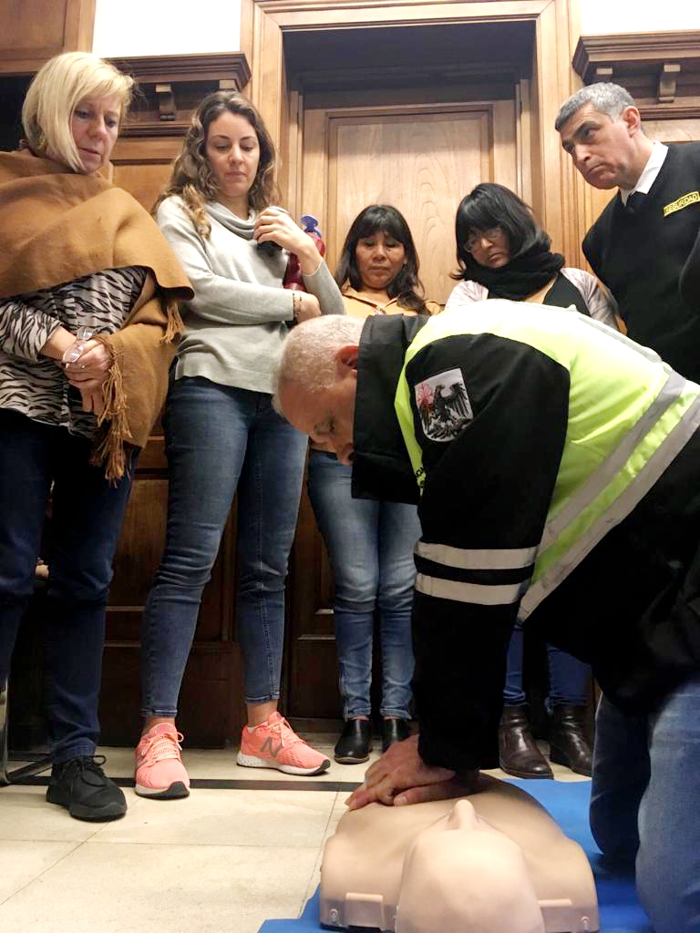 La Dirección General de Defensa Civil de la Ciudad brindará una clase virtual de primeros auxilios básicos