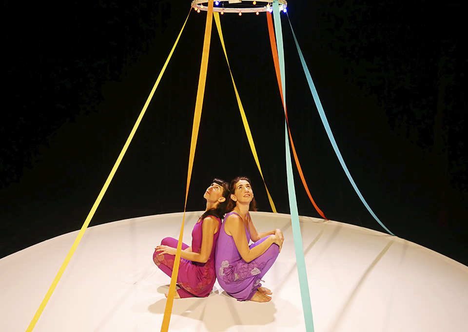 ZIGZAG. Una propuesta virtual de danza-teatro para familias