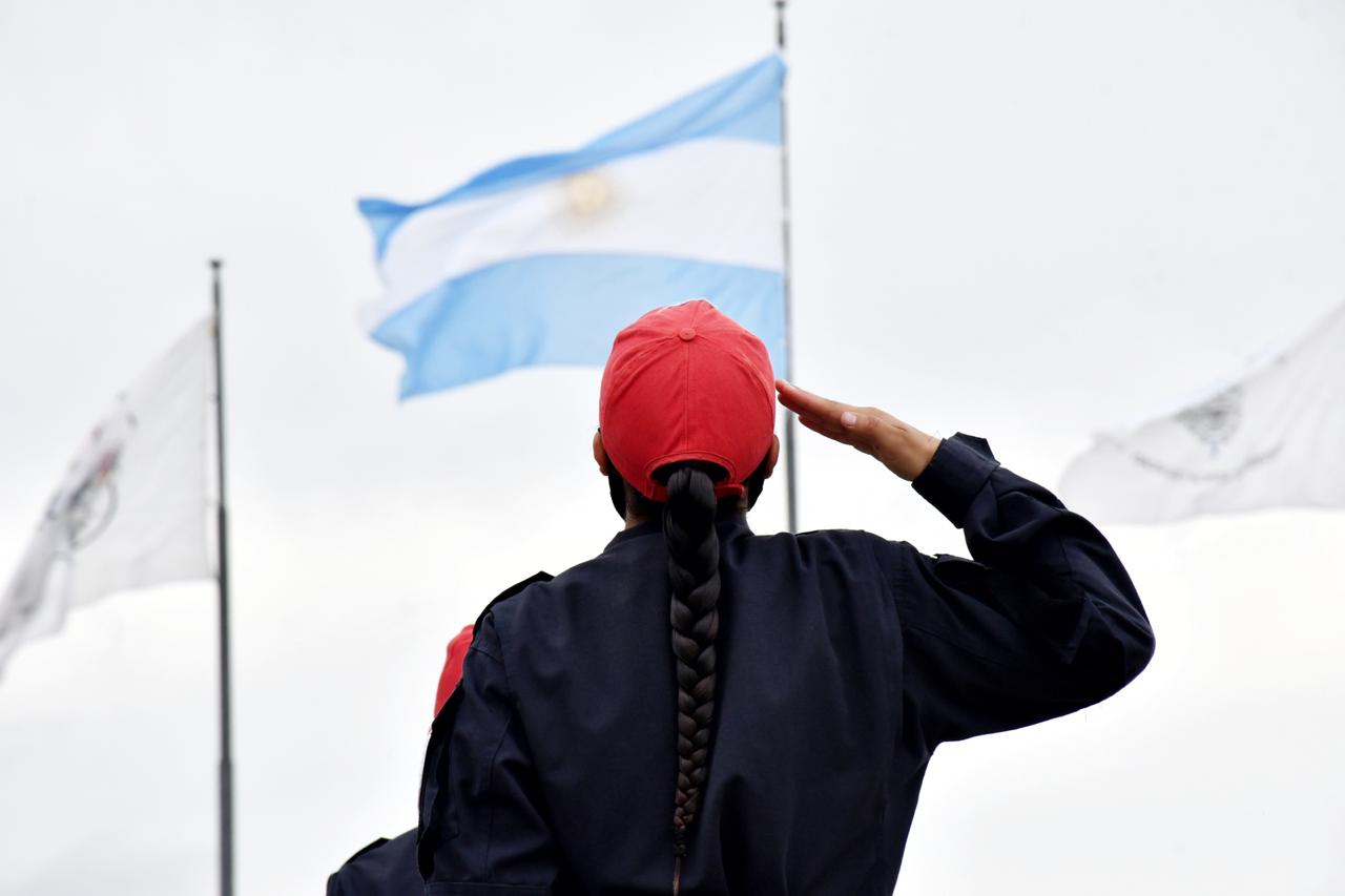 Santilli, D’Alessandro y Moriconi encabezaron un acto por la jura de Fidelidad a la Bandera Nacional de los Aspirantes a Bomberos de la Ciudad