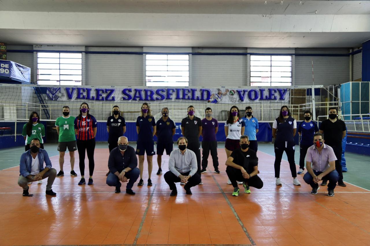 Las chicas del vóley vuelven a los entrenamientos
