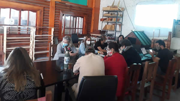 Se presentó proyecto en los barrios Papa Francisco y Barrio 20