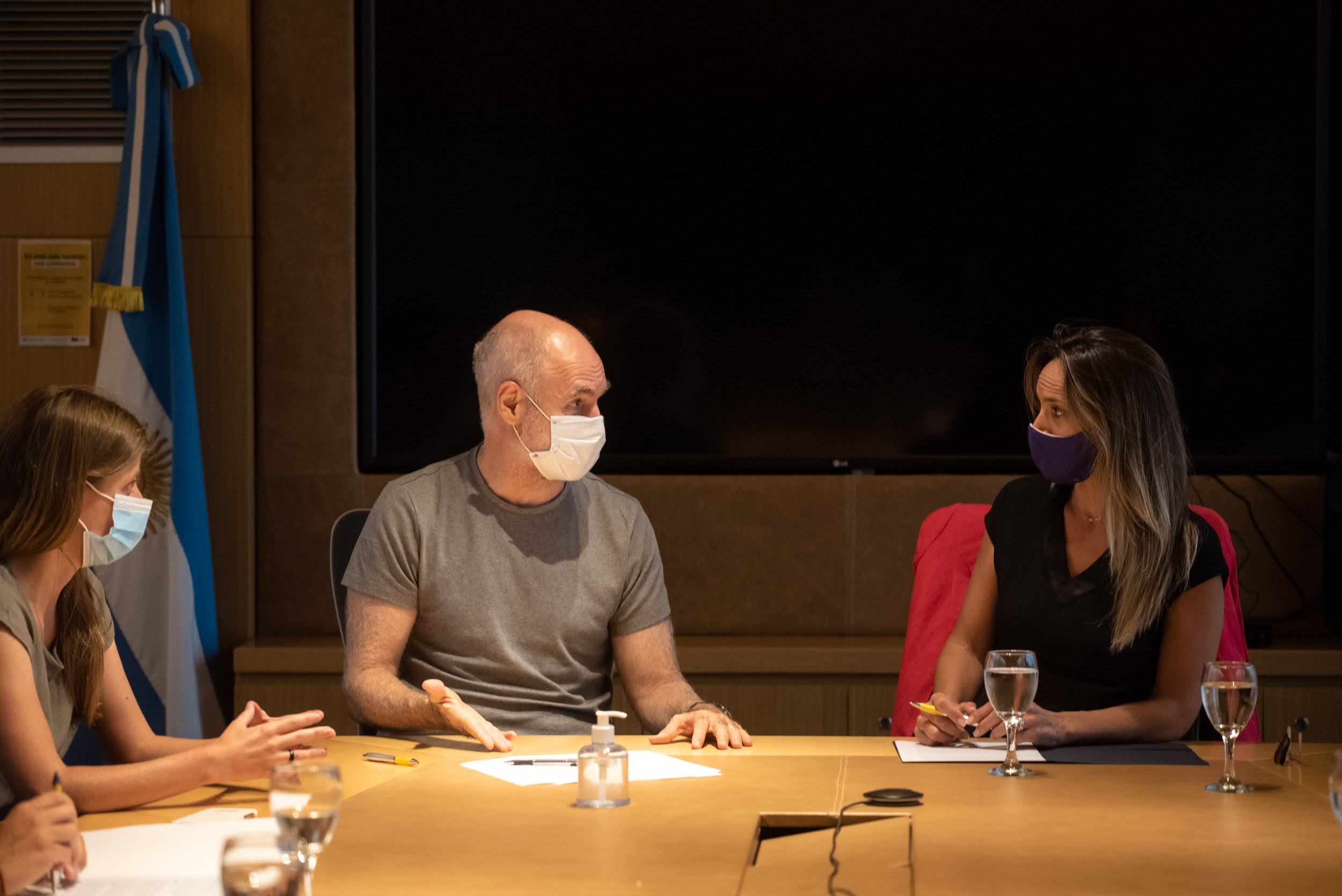 Rodríguez Larreta y Galmarini firmaron un convenio para realizar obras en los barrios 21.24 y Padre Ricciardelli