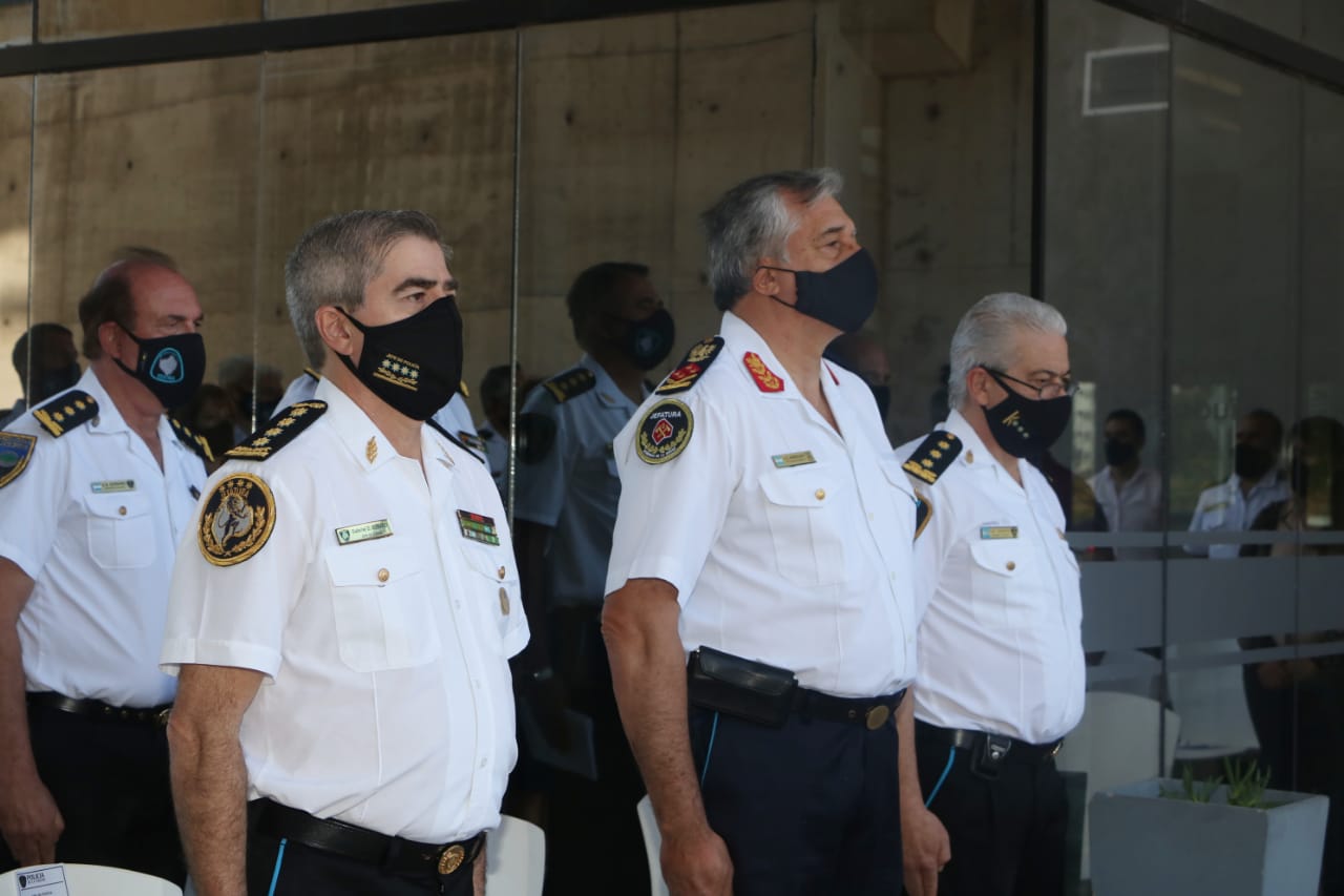 Se realizó la misa de fin de año para la Policía y los Bomberos de la Ciudad