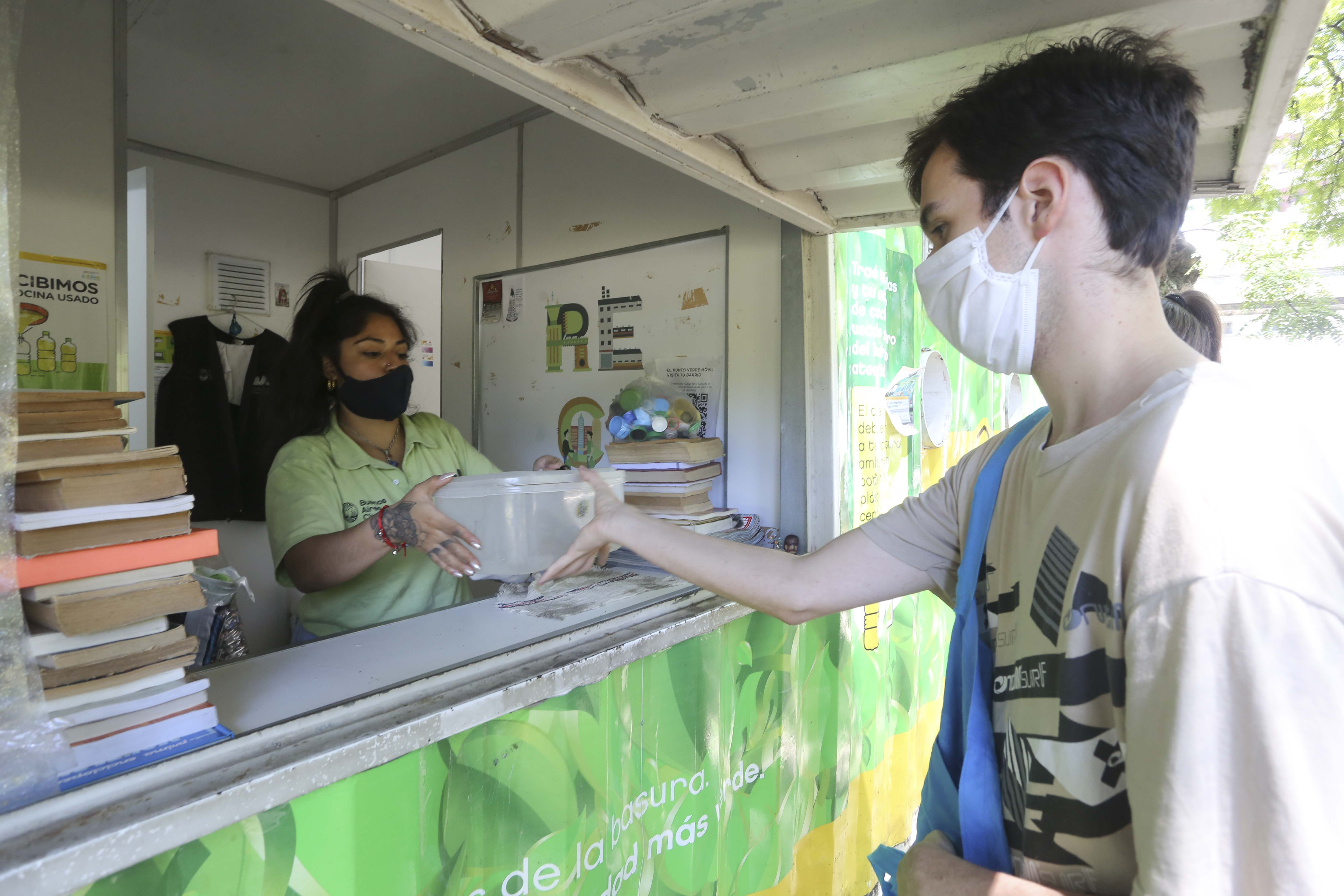 Canjeá tus residuos orgánicos por una bolsa de compost
