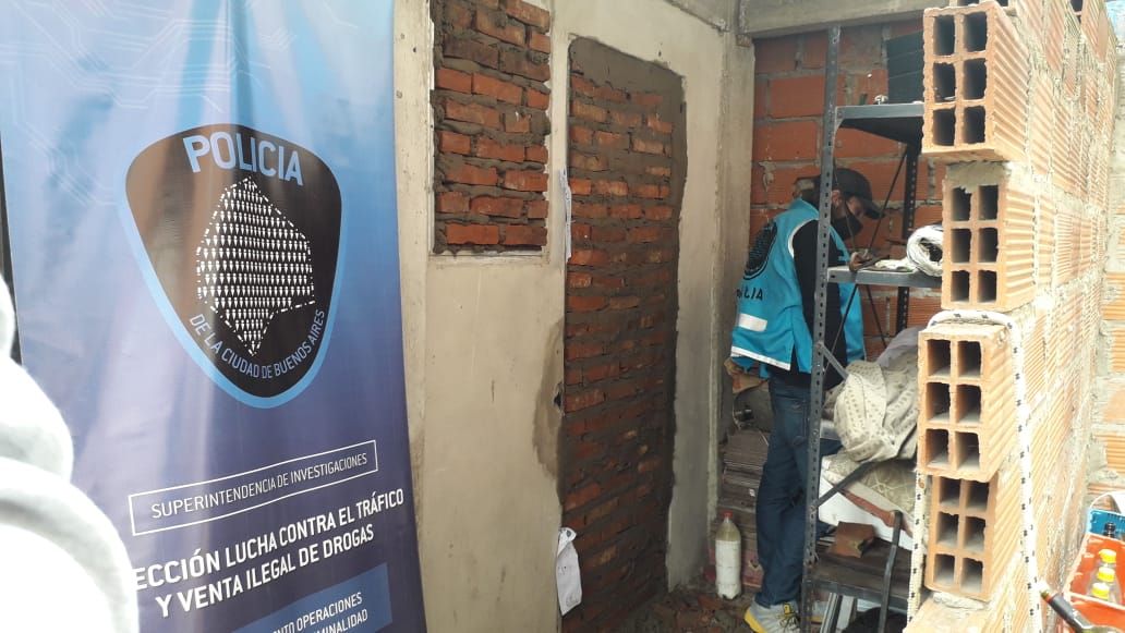 2020: La Policía de la Ciudad desmanteló 24 centros de venta de drogas en el Barrio 31