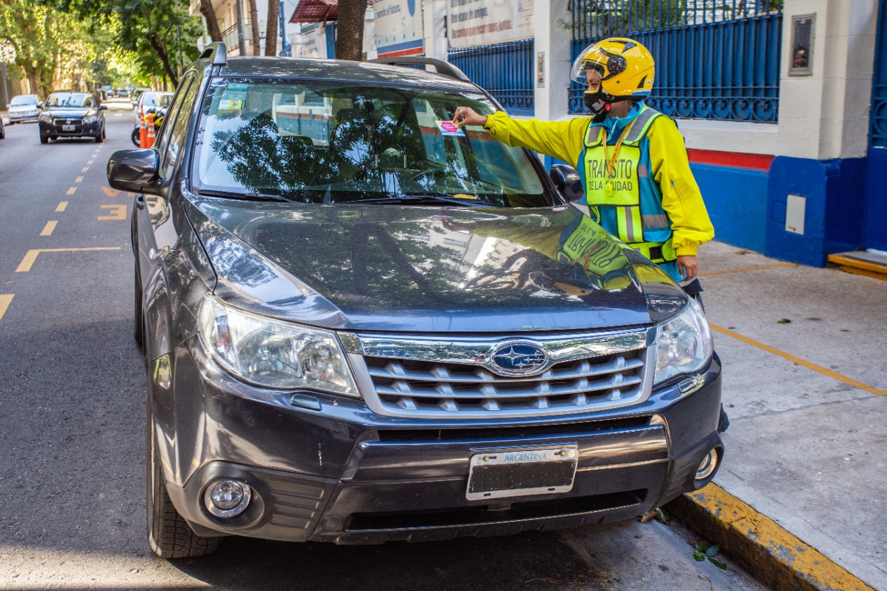 Desde este lunes se restablecen las reglas habituales de estacionamiento en CABA