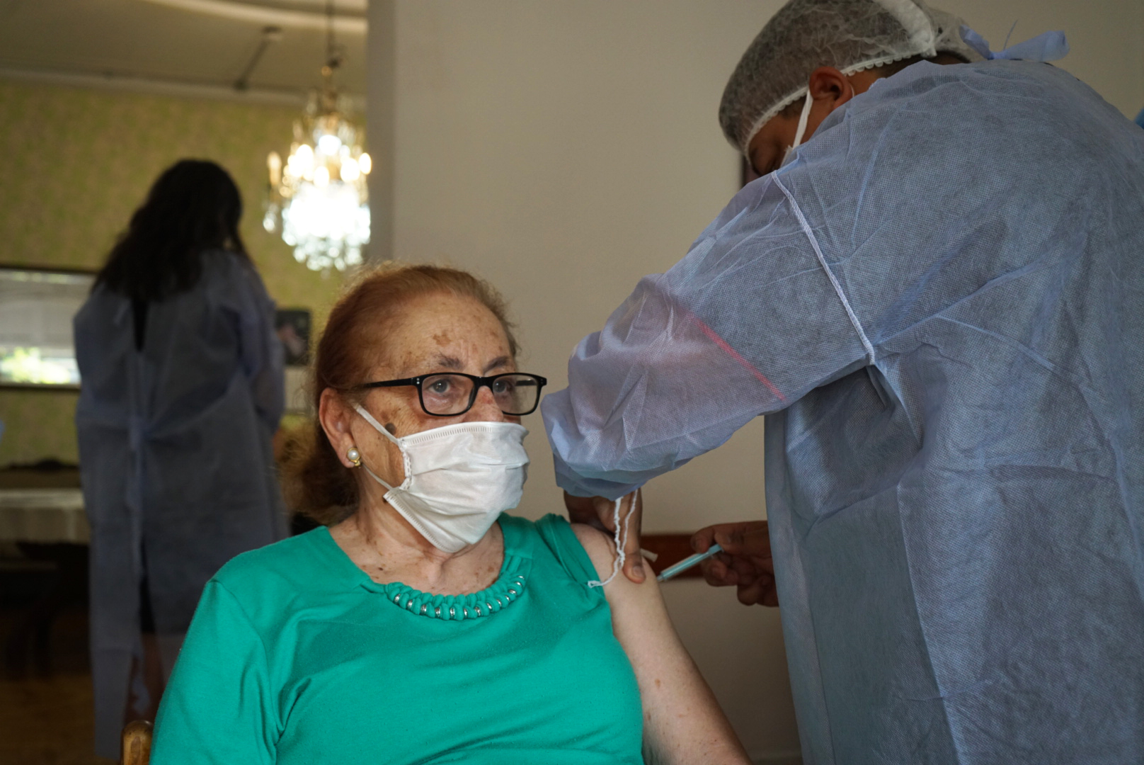 Cerró esta tanda de vacunación para adultos mayores de 80 años mientras se continúa con los docentes
