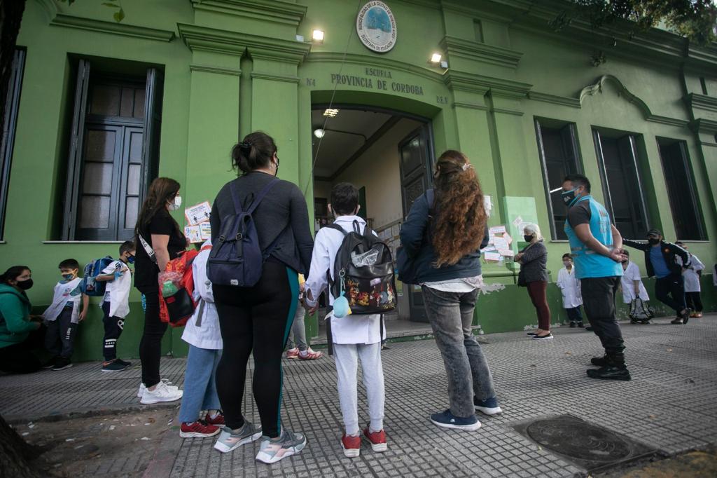El 100% de las escuelas públicas de la Ciudad abrió en el segundo día de la vuelta a clases