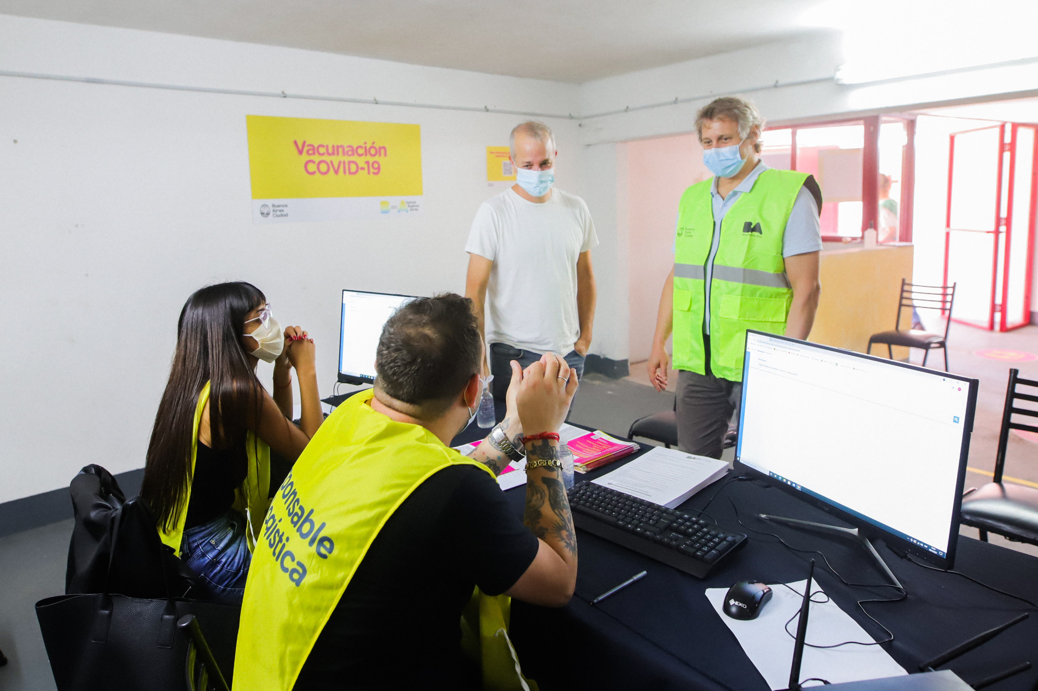 Comenzó la vacunación para personas mayores a 65 años