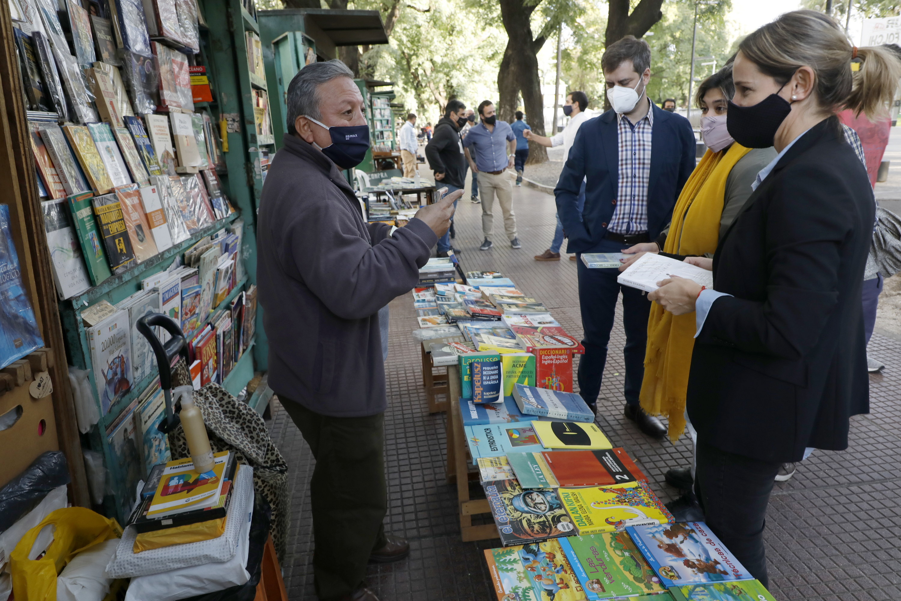 Encuentro con libreros y libreras, un oficio que contagia el amor por la lectura y nos invita a descubrir nuevos mundos