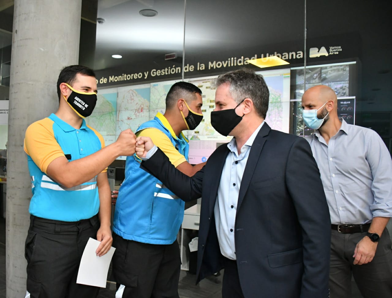 Reconocimiento al Oficial de Policía de la Ciudad y Agentes de Tránsito por la detención del hombre que manejó en contramano por la 9 de Julio